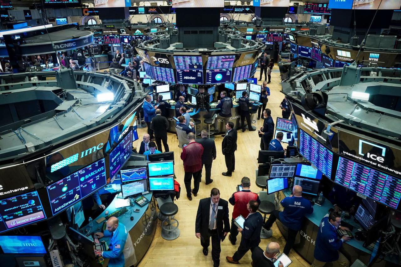 Stock exchanges markets major explained worldatlas articles bats global traders negotiating